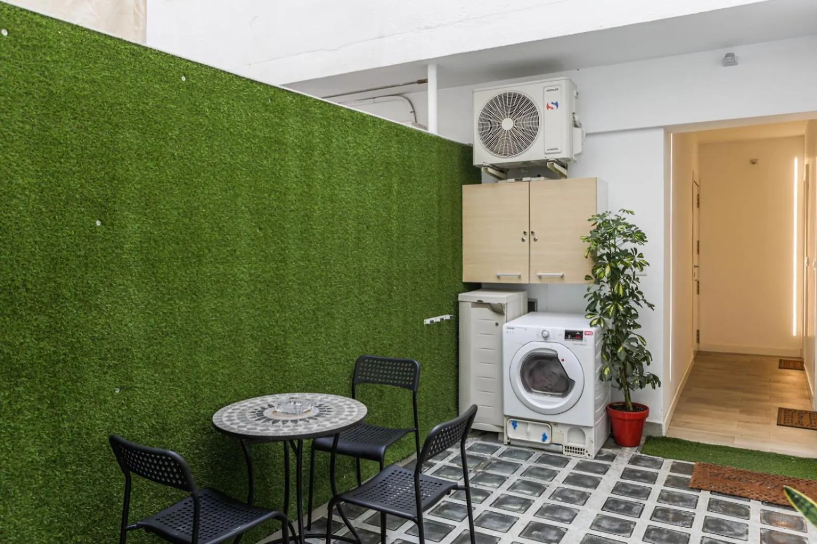 Acc Vergara 2 Opcion De Parking Apartment Jaen
